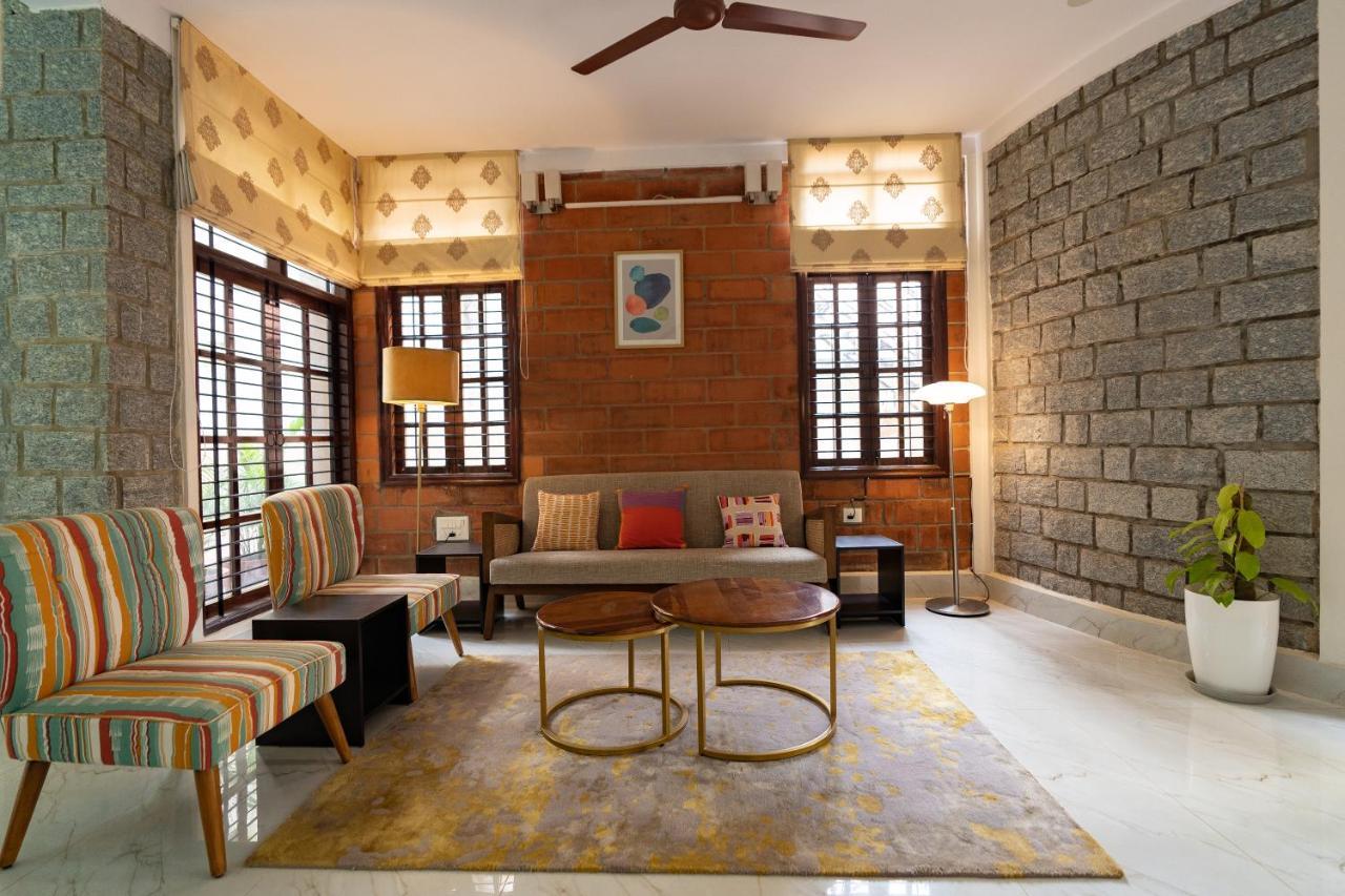 Luho Stone House Bed & Breakfast Bangalore Exterior photo